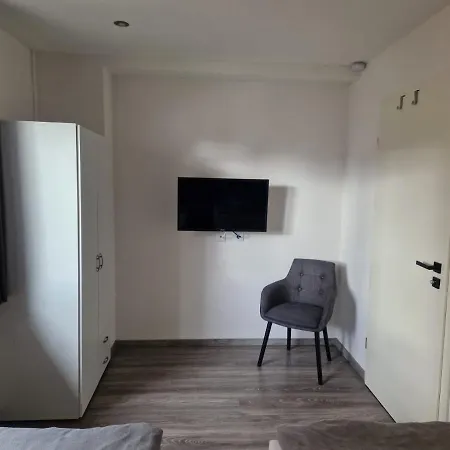 Ferienwohnung Am See Dillich - Ruhige Lage - Eigener Garten - Direkt Neben Einem Natursee Borken  Exterior photo