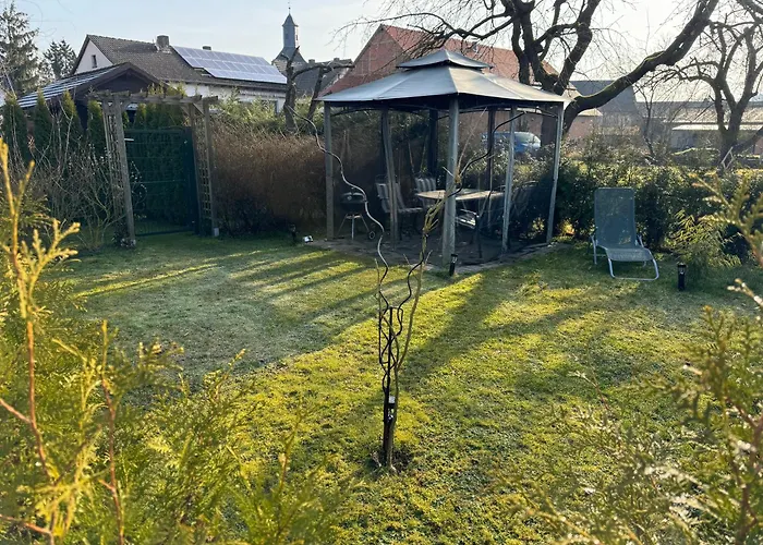 Ferienwohnung Am See Dillich - Ruhige Lage - Eigener Garten - Direkt Neben Einem Natursee