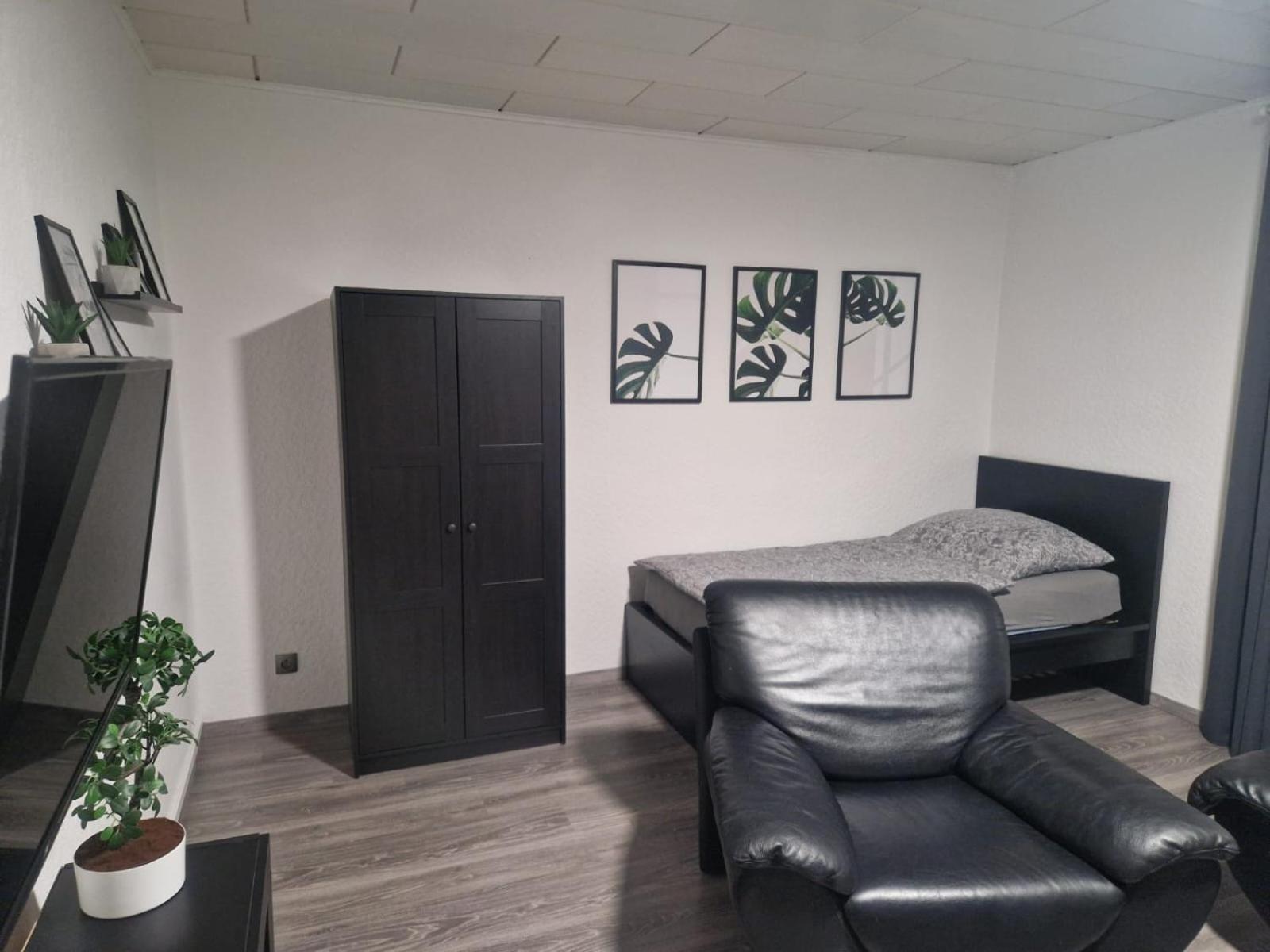 Am Dillich - Ruhige Lage - Eigener Garten - Direkt Neben Einem Natursee Apartment *